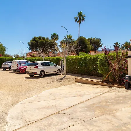 Brisas Apartment *